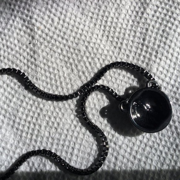 Lia Sophia pendant necklace 16" long - Picture 5 of 5